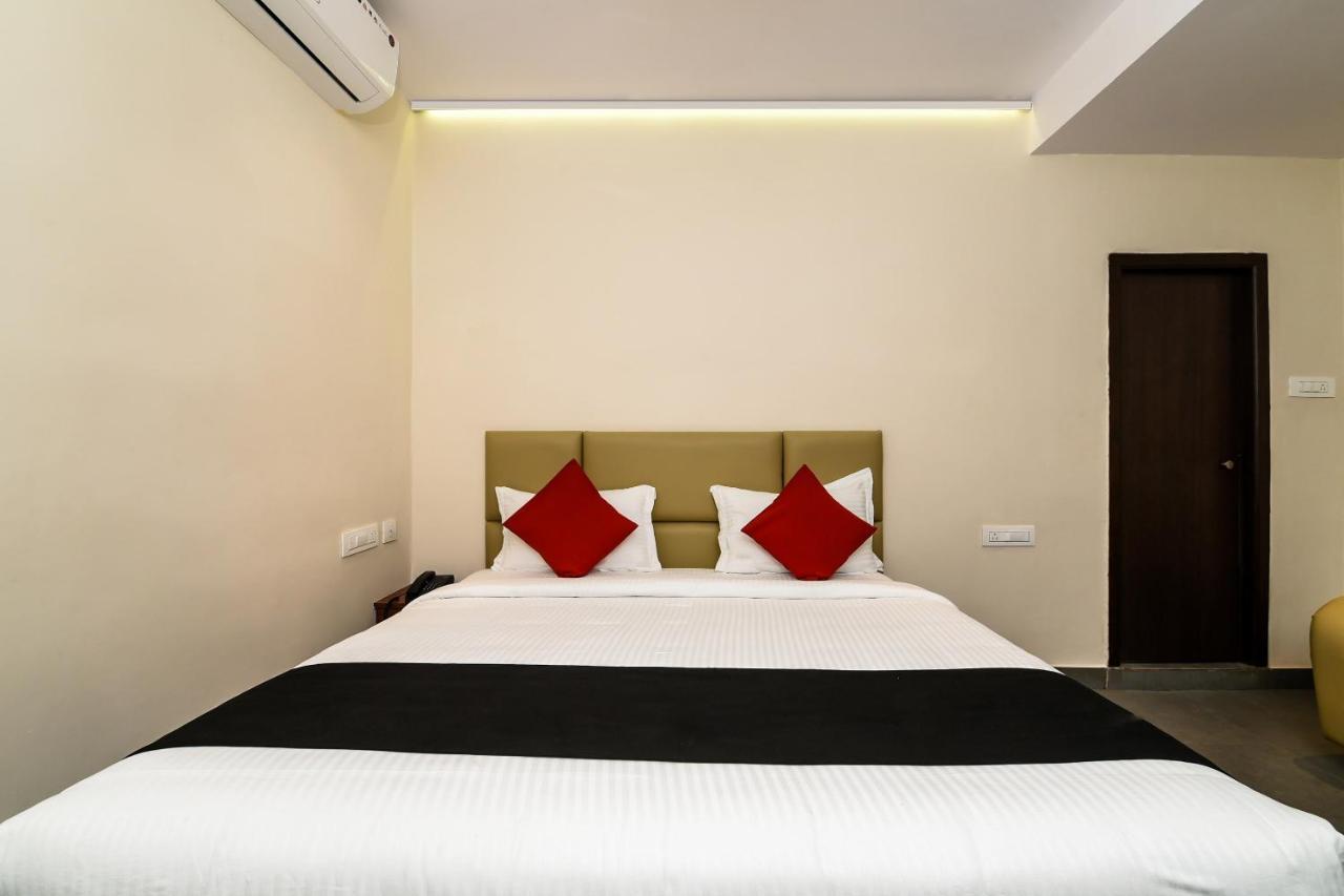 Super Capital O Siddartha Grand Hotel Vidzsajavádá Kültér fotó